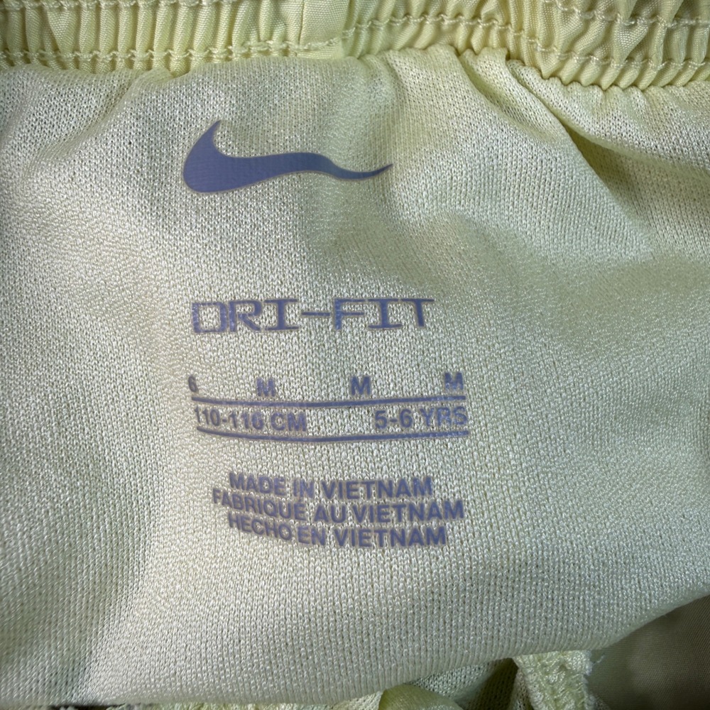 Nike Girls Size 6 Tempo Running Shorts Yellow Mesh Dri Fit Athletic Sporty - Picture 4 of 8